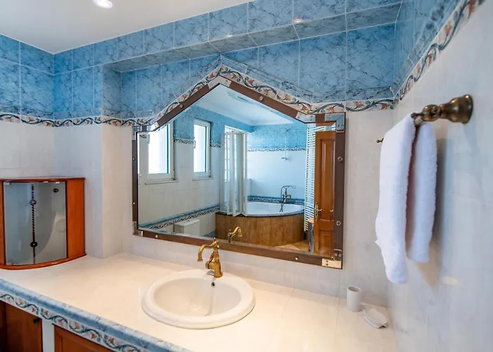 فيلة Luxury Barbara Rhodes أفانتو