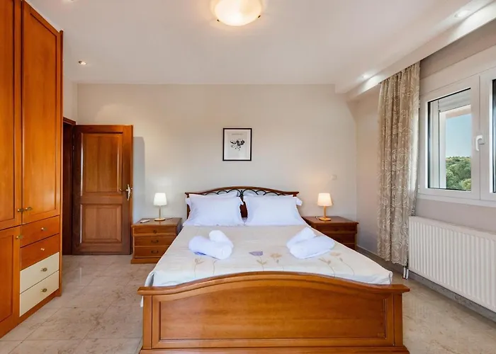 Luxury Barbara Rhodes 아판토우